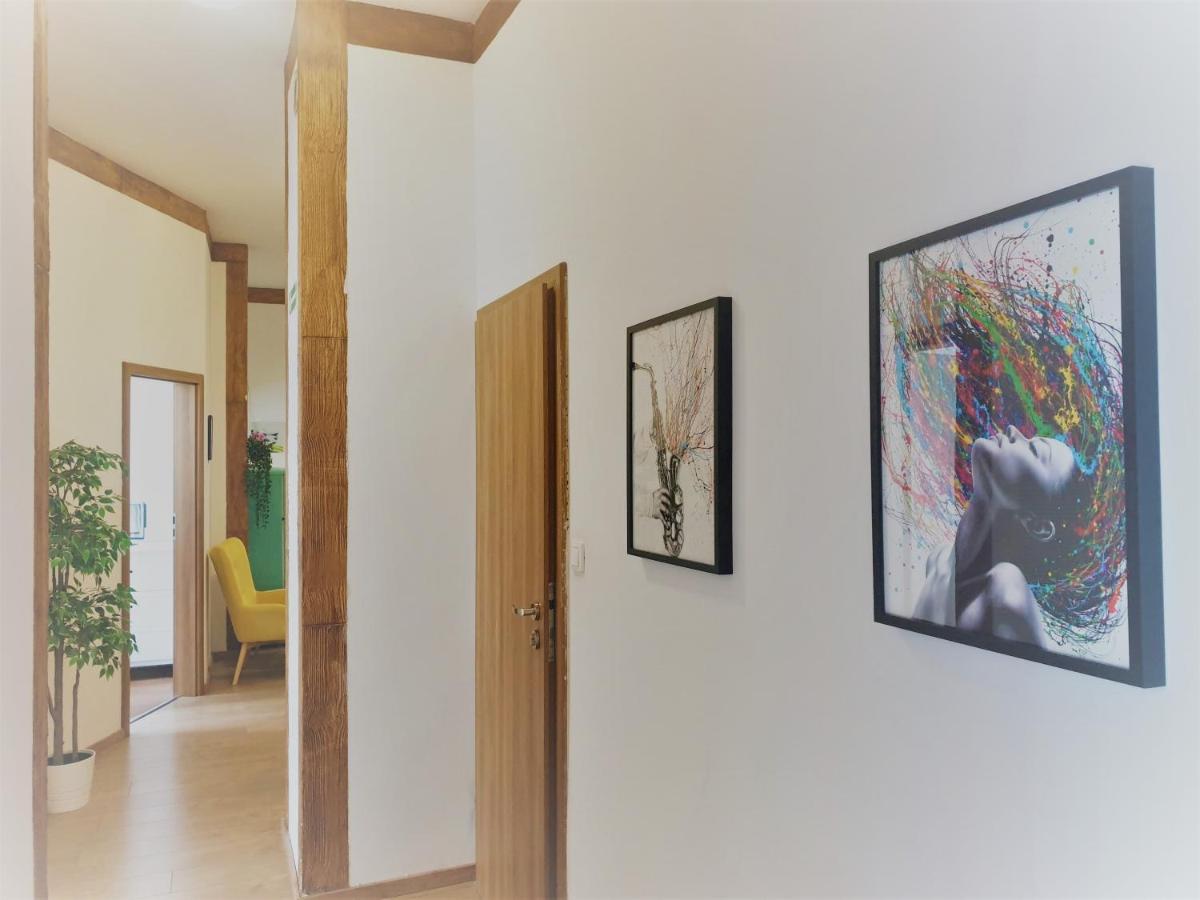 Happiness Holidays - Old Town Apartment غدانسك المظهر الخارجي الصورة